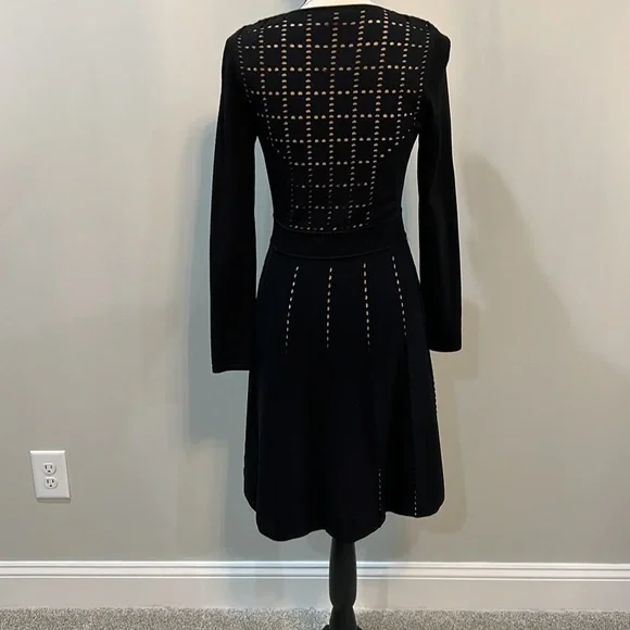 Calvin Klein dress 🔥 - Picture 4 of 6